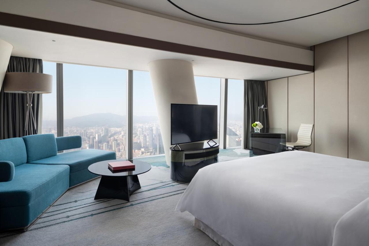 Four Seasons Hotel Guangzhou-Free Shuttle Bus To Canton Fair Complex & Overseas Buyer Registration Services During Canton Fair Period Exterior foto